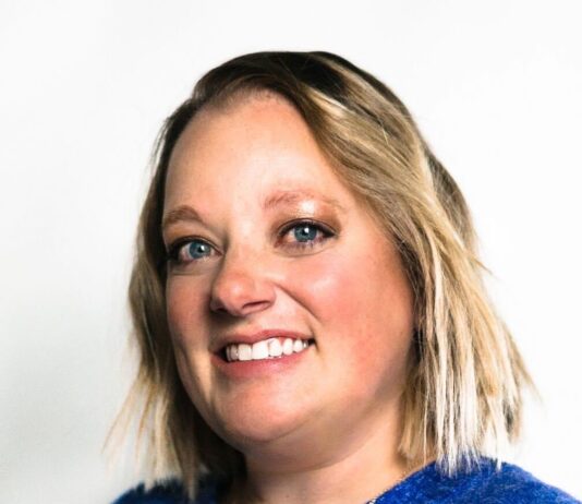 FFE/NIC add Experience Support Manager to team